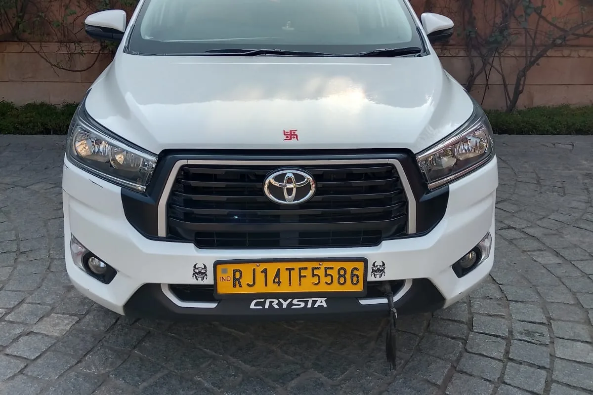 Toyota Innova Crysta, one of the vehicles used for private tours from Jaipur